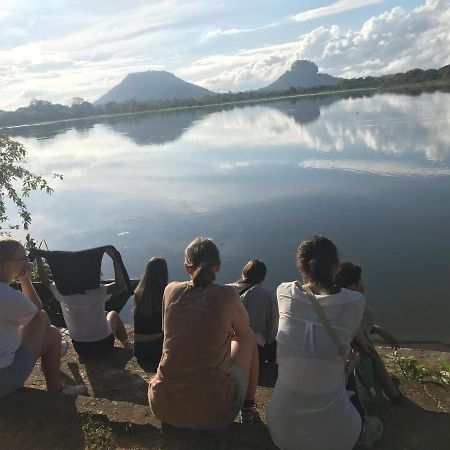 Sigiriya Village Home Stay ภายนอก รูปภาพ
